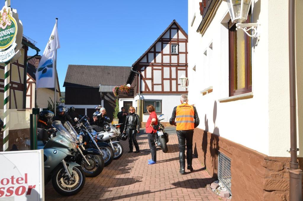 Hotel Sassor Battenberg  Zewnętrze zdjęcie